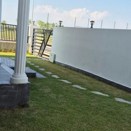 Apartament Denis House Havuz Sauna Ve Jakuzi Hadi Gelin