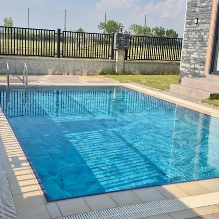 Denis House Havuz Sauna Ve Jakuzi Hadi Gelin 베렉