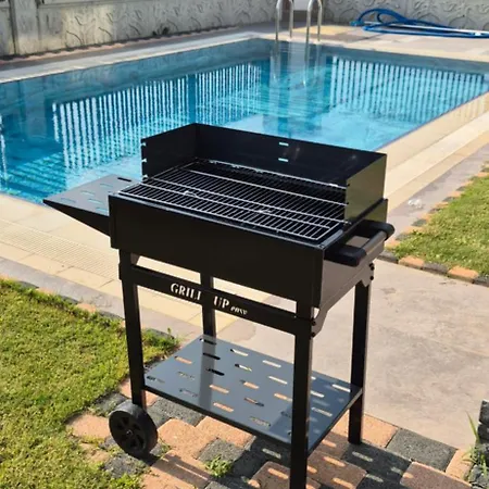 Denis House Havuz Sauna Ve Jakuzi Hadi Gelin 아파트 *
