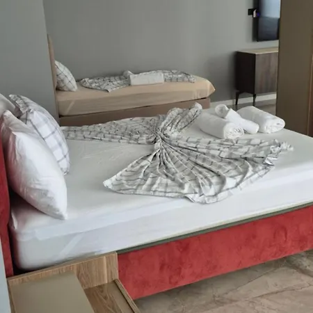 Denis House Havuz Sauna Ve Jakuzi Hadi Gelin * Μπέλεκ