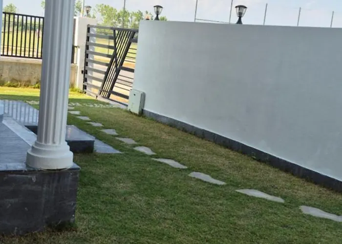 Apartment Denis House Havuz Sauna Ve Jakuzi Hadi Gelin