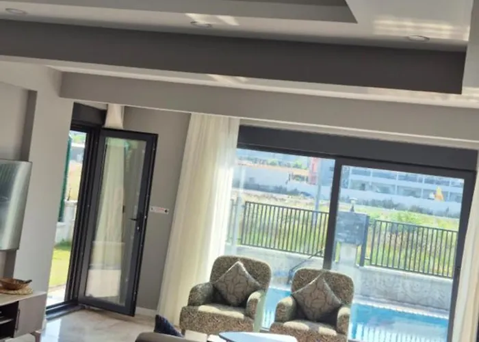 Apartment Denis House Havuz Sauna Ve Jakuzi Hadi Gelin *